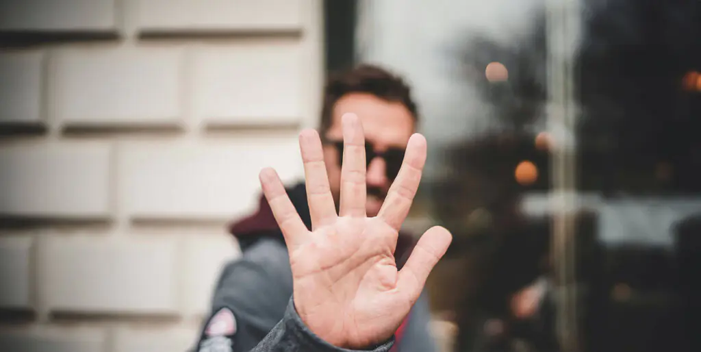 5 Beneficios de Contratar a un Profesional Especializado en Emprendimientos para Diseñar tu Sitio Web